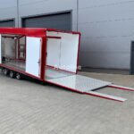 Przyczepa ciężarowa trzyosiowa zamknięty kontener enclosed trailer transporter furgon Ta-No SPORT TRANSPORTER PREMIUM DMC 3500kg uchylna niski kąt do przewozu sportowych samochodów